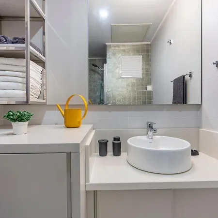 Apartment Luxury With Maxibnb 1-bed Pool, Free Spa, Fitness, Access In Aksu